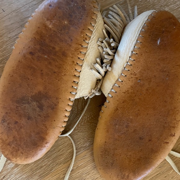 Size 9,  handmade deer skin moccasins gently worn on the bottom, so comfortable - Picture 7 of 7